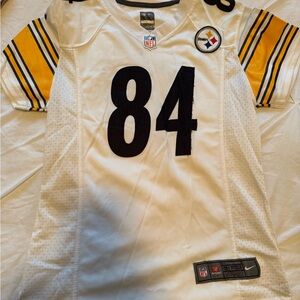 Antonio Brown- lightly worn